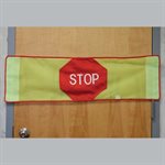 BANNIERE D'ARRET (STOP) 12"X50" AVEC ATTACHES VELCRO