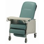 FAUTEUIL GERIATRIQUE INVACARE MOBILE ET INCLINABLE 3 POS.